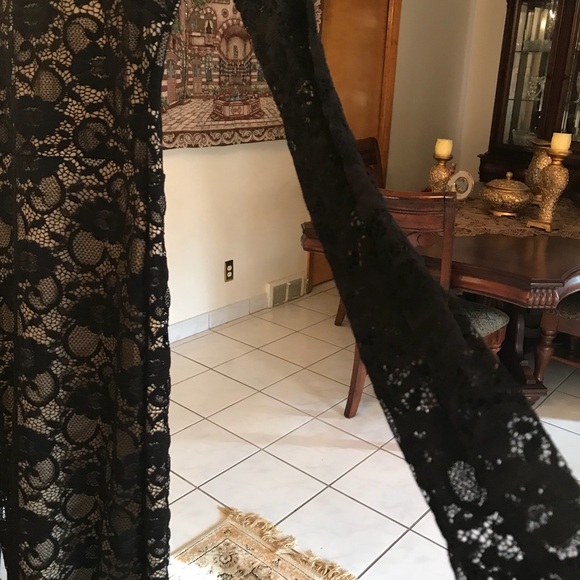 Black prom dresses - Picture 3 of 3